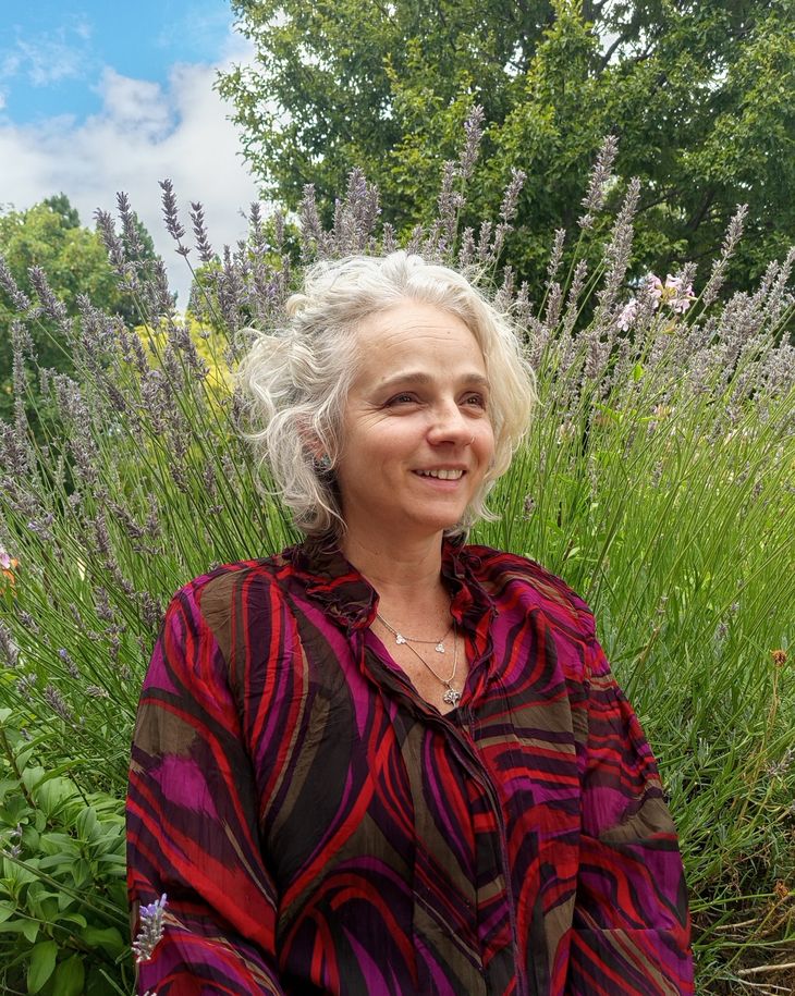 Doctora en Biología e investigadora del CONICET, Carolina Barroetaveña estudia y pone en valor los hongos silvestres de la Patagonia. Doctora en Biología e investigadora del CONICET, Carolina Barroetaveña estudia y pone en valor los hongos silvestres de la Patagonia.