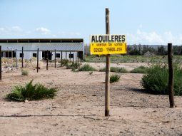 Añelo creció de 2,02 a 9,32 km² en diez años: el mapa urbano de Vaca Muerta se reescribe. Añelo creció de 2,02 a 9,32 km² en diez años: el mapa urbano de Vaca Muerta se reescribe.