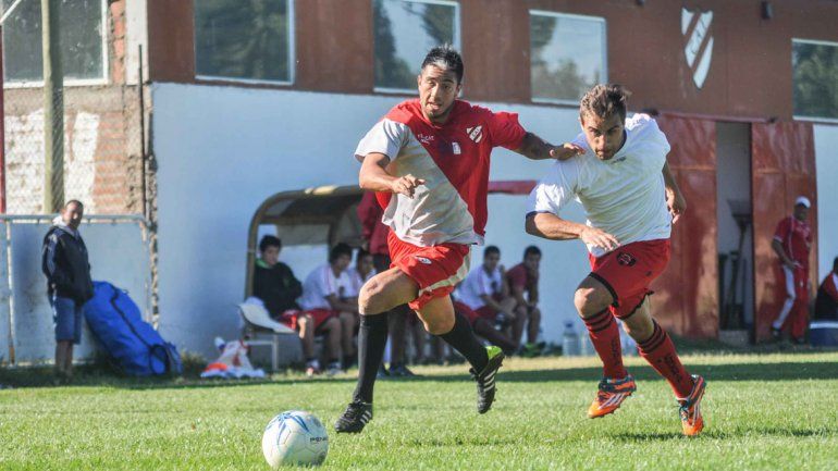 Tristeza: murió el futbolista neuquino Santiago Vergara