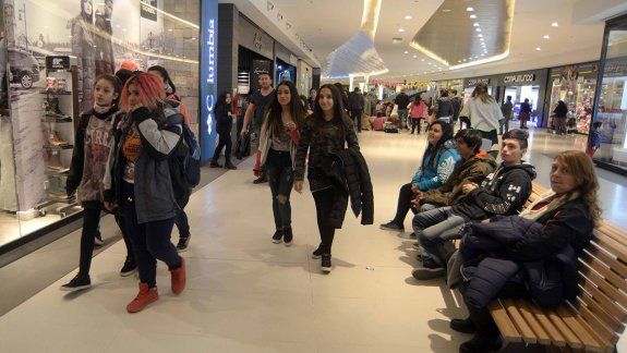 Cayeron las ventas en supermercados y shoppings