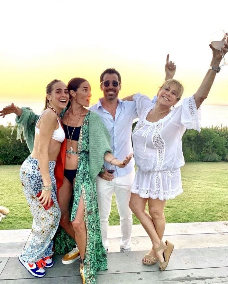 Marcela Tinayre realiza fiestas en su casa de Punta del Este. Marcela Tinayre realiza fiestas en su casa de Punta del Este.