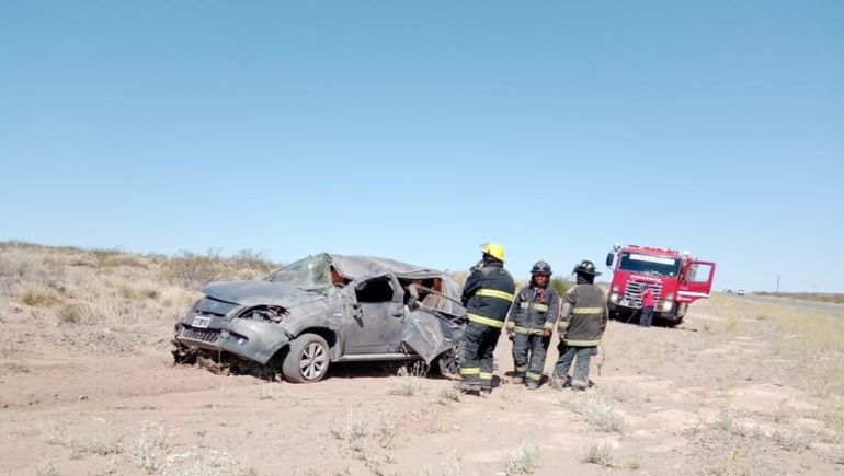 Mujer herida tras protagonizar un brutal vuelco