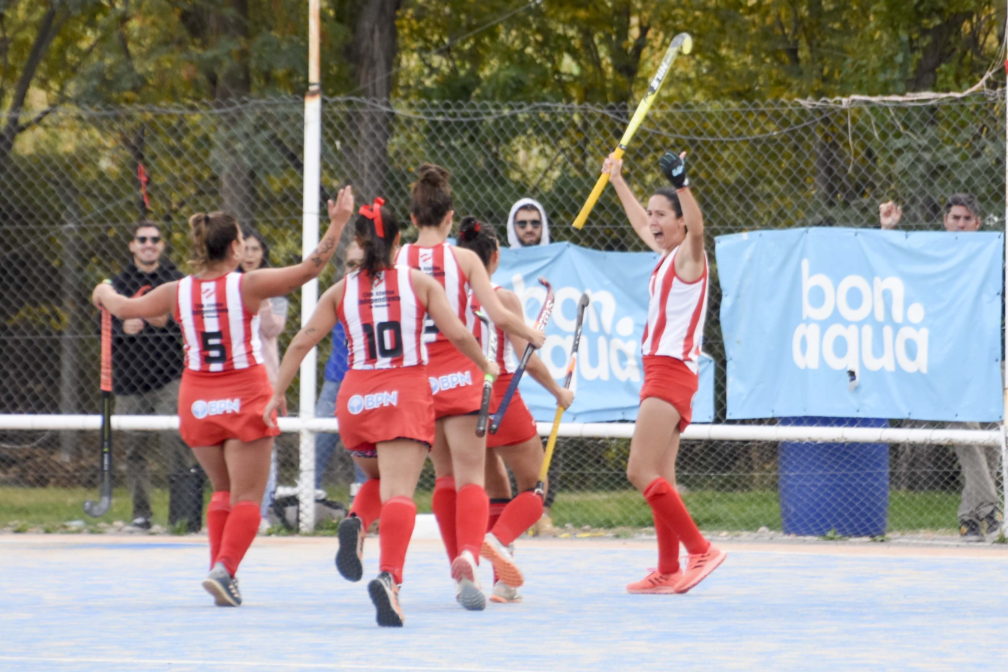 Fiesta para el hockey del Rojo en el Regional A con título y ascenso