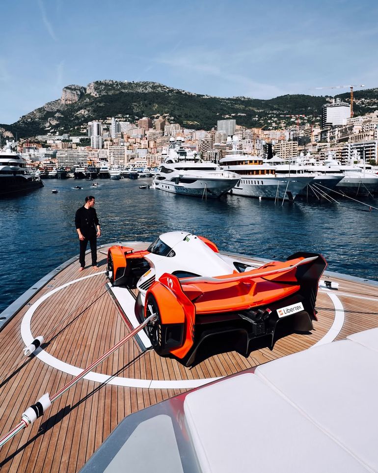 Del Solus GT sonlo se fabricaron 25 unidades. (foto: Instagram @tomclaeren) Del Solus GT sonlo se fabricaron 25 unidades. (foto: Instagram @tomclaeren)