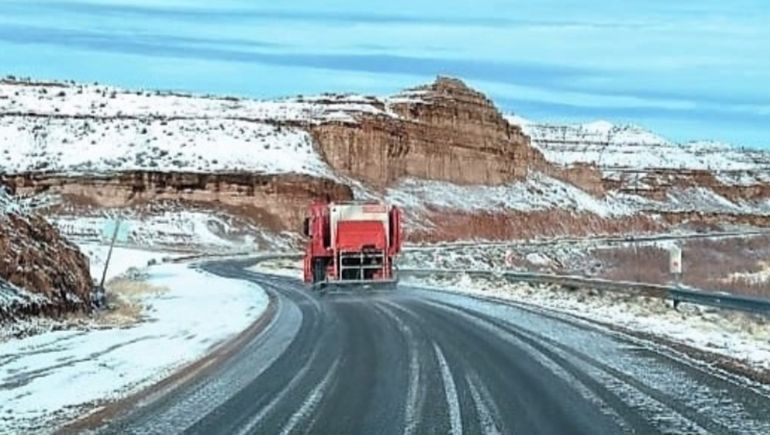 Aunque el tramo de la 4uta 25 quedó habilitado, Vialidad Nacional sigue en el lugar preventivamente: pidieron prestar atención a las señales temporarias y circular con extrema precaución. Aunque el tramo de la 4uta 25 quedó habilitado, Vialidad Nacional sigue en el lugar preventivamente: pidieron prestar atención a las señales temporarias y circular con extrema precaución.