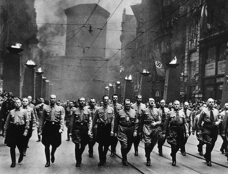 La llegada del Nacional Socialismo (NSDAP) en Alemania impulsó nuevos acuerdos con el campo argentino. La llegada del Nacional Socialismo (NSDAP) en Alemania impulsó nuevos acuerdos con el campo argentino.