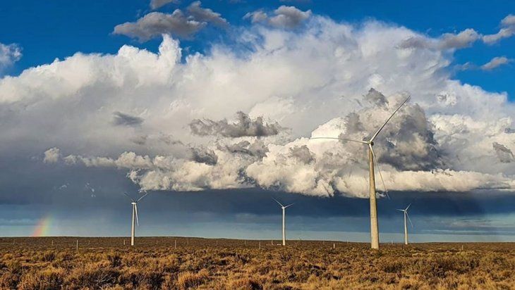 El parque eólico Vientos Neuquinos, en la provincia de Neuquén entre Picún Leufú y Piedra del Águila, en la zona conocida como Bajada Colorada. Foto: Gentileza AES Argentina.