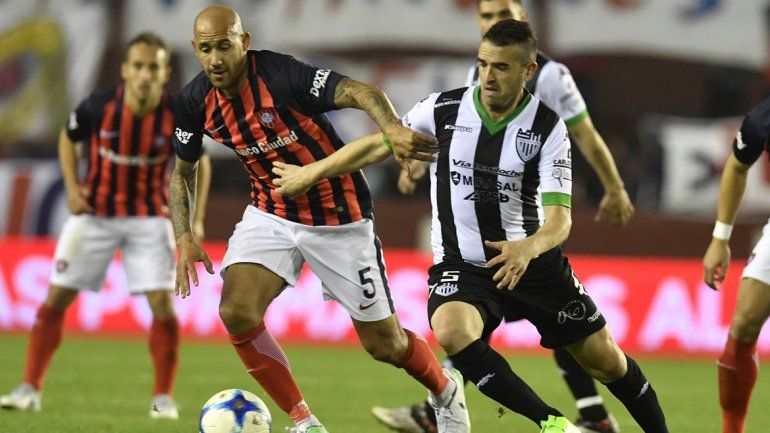 Bien representado, adentro y afuera