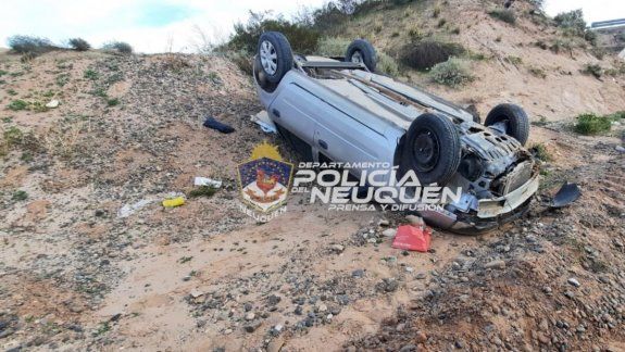 Otra vez hubo un vuelco en el puente del Cañadón de las Cabras