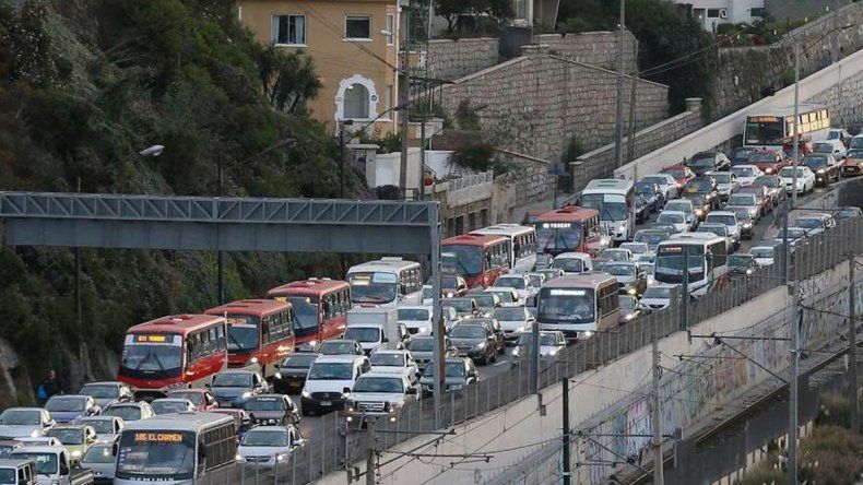 En las últimas horas se habían registrado unos 40 temblores leves.