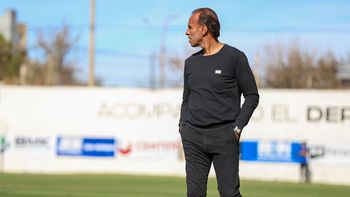 Después de perder en Cipo, el Mono Navarro Montoya dejó de ser el DT de Santamarina