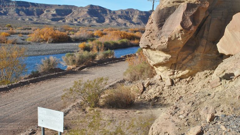Pizarrón Indio: las pictografías que aportan historia y belleza al valle de Quili Malal