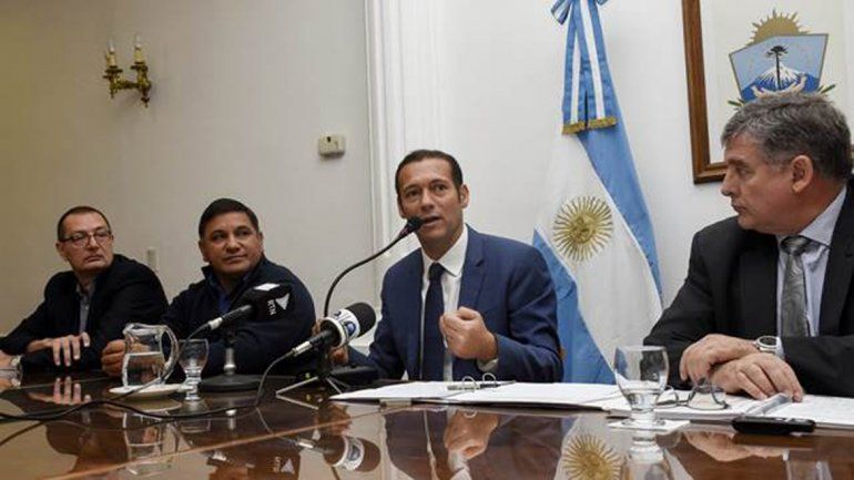 Gutiérrez firmó el contrato para la construcción de la estación transformadora Norte