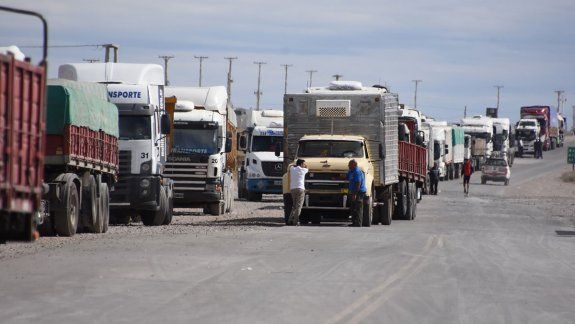 El drama de camioneros varados en Zapala: Estamos cansados