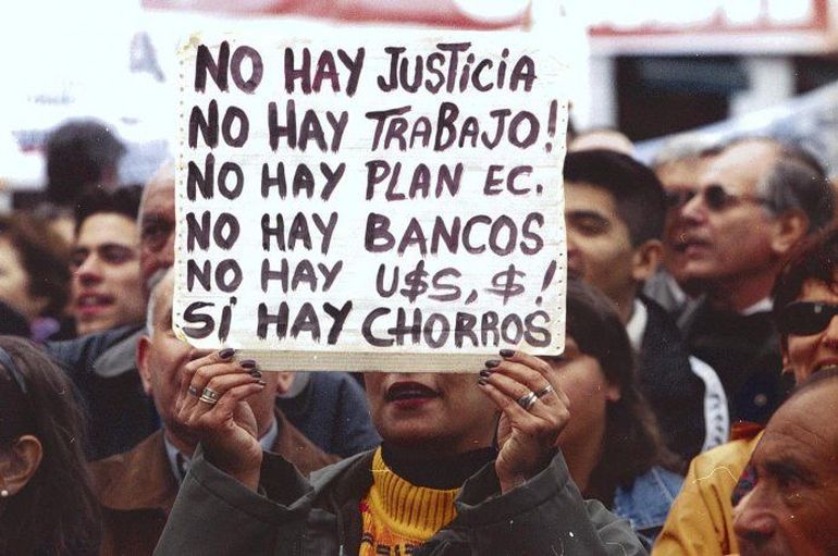 La crisis del 2001 en Neuquén, un documental de LM Play