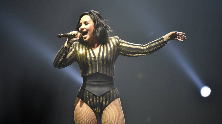 Vómitos y fiebre alta afectan la recuperación de la actriz.