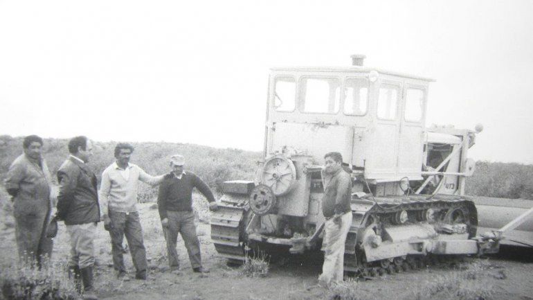 Entre 1965 y 1967 se hicieron los primeros estudios de suelo para la construcción de Chihuido. El primer proyecto se presentó en 1977. Hoy