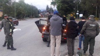 atraparon a un conductor con 144 dosis de lsd, cocaina y un revolver