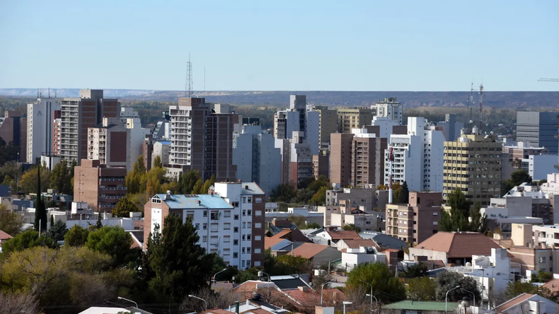 Neuquén suma corredores urbanos mixtos: más calles permitirán la construcción de edificios | LM Neuquen Neuquén suma corredores urbanos mixtos: más calles permitirán la construcción de edificios