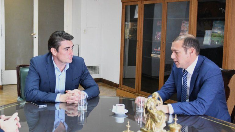 Iguacel recibió a Gutiérrez con la mira en Vaca Muerta