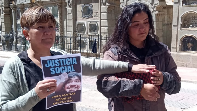 La Justicia boliviana le sigue dando la espalda a la mamá del neuquino asesinado