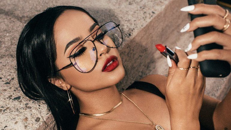 Conocé en qué gasta su fortuna Becky G