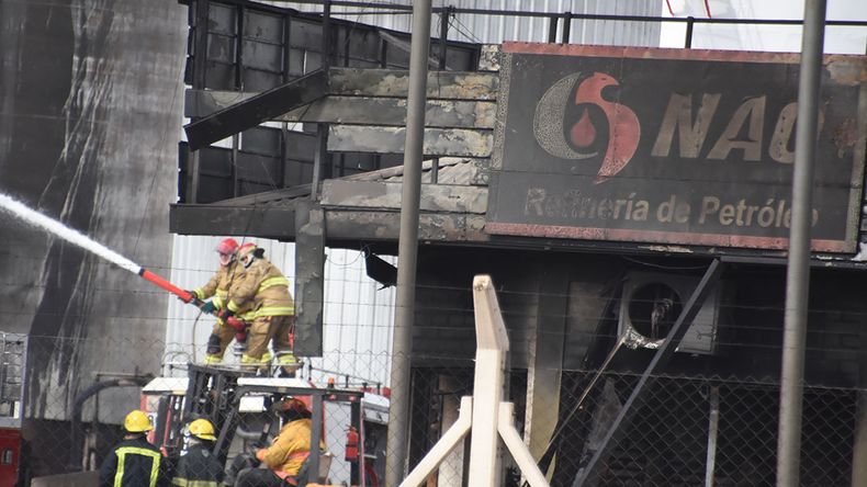 Una explosión y posterior incendio en la refinería NAO causó tres muertes / Foto Archivo | LM Neuquen Una explosión y posterior incendio en la refinería NAO causó tres muertes / Foto Archivo