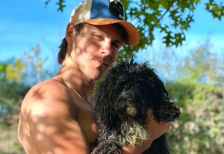 El ganador de GH y su perra, Morita. El ganador de GH y su perra, Morita.