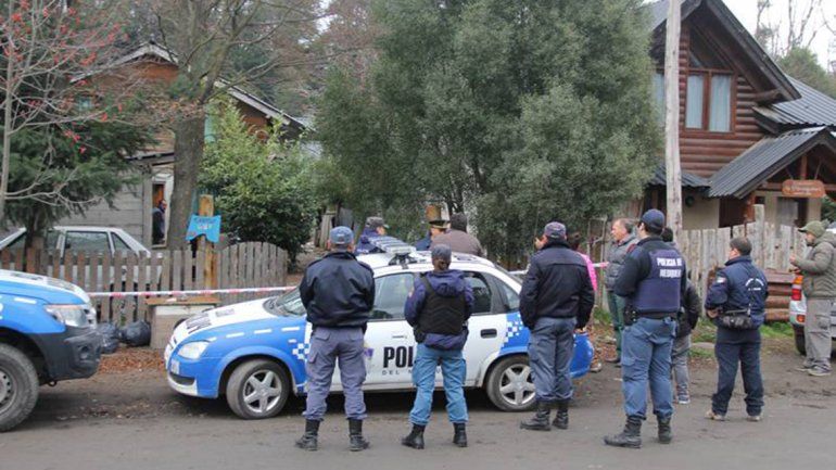 Se fugó un asesino y creen que cruzó a Chile