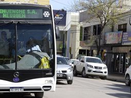 La empresa confirmó que el chofer que conducía con celular será sancionado.