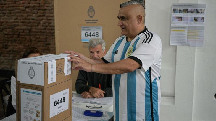 La carrera electoral tendrá otra parada en el ballotage. La carrera electoral tendrá otra parada en el ballotage.
