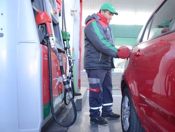 sube el precio del petroleo y ya se dispara el precio de las naftas