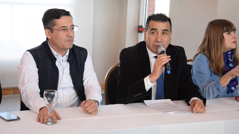 Quieren que los estatales y jubilados paguen menos de impuesto a las ganancias