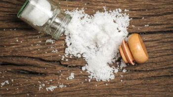 Con un simple truco terminá con la sal húmeda, una de las cosas más desagradables de la cocina. Con un simple truco terminá con la sal húmeda, una de las cosas más desagradables de la cocina.