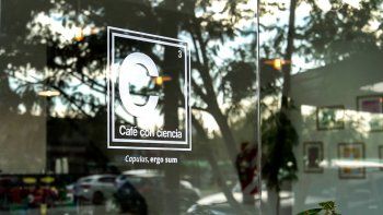 Los fanáticos locales de las cripto se reúnen en el peor momento