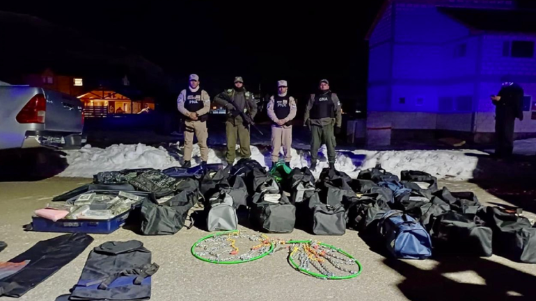 Los 780 kilos de cocaína que se incautaron en Caviahue. Los 780 kilos de cocaína que se incautaron en Caviahue.