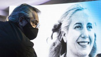 el presidente homenajeo a evita a 68 anos de su muerte el presidente homenajeo a evita a 68 anos de su muerte