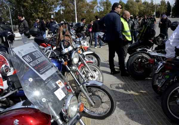 Motociclistas, contra el proyecto de llevar un chaleco identificatorio