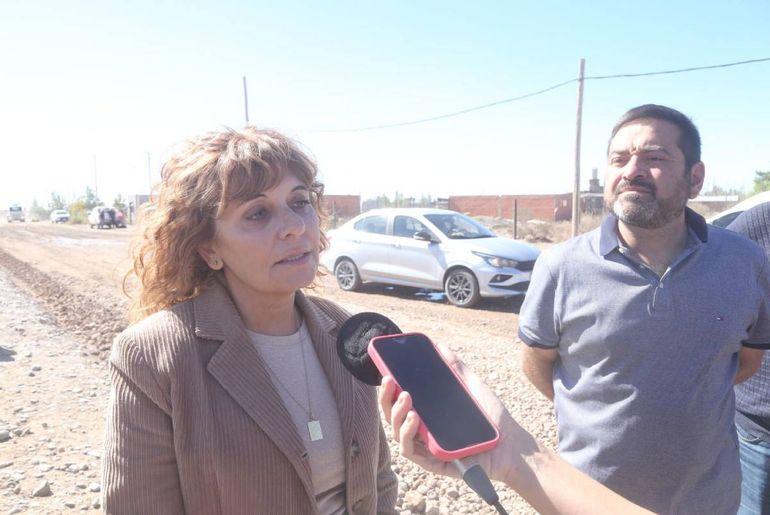 Avanza la regularización del sector Jarillal: abren calles para llevar servicios a más de 500 familias