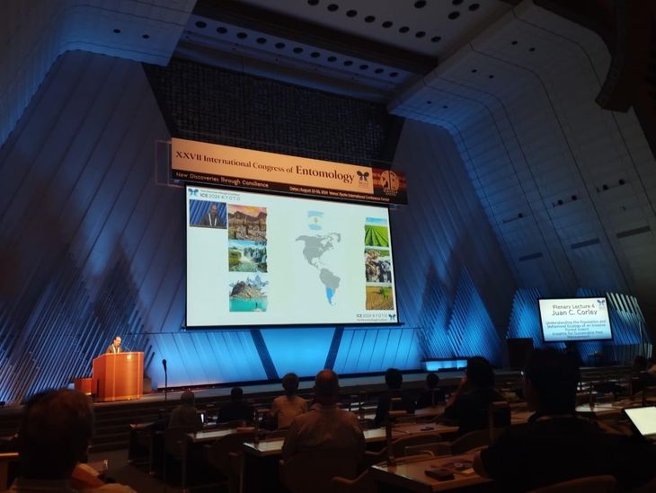 El congreso reunió a más de 4000 entomólogos de 82 países. El congreso reunió a más de 4000 entomólogos de 82 países.