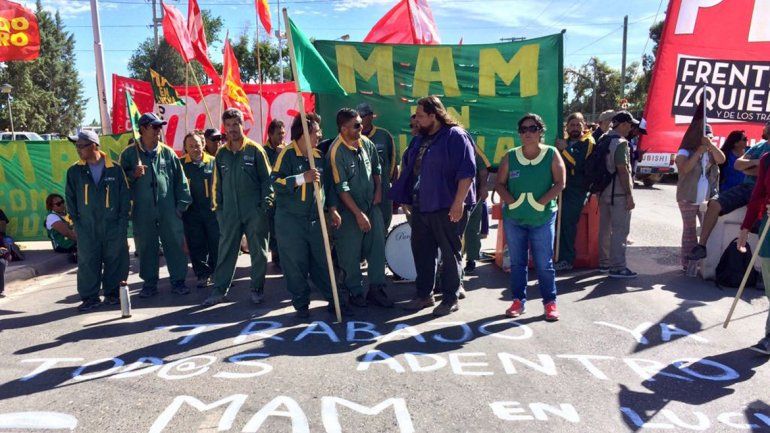 Los despedidos estuvieron apoyados por partidos de izquierda.