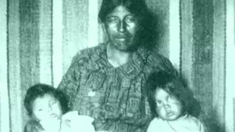  Scheypuquin y dos de sus hijas. 