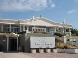 Bianchi tiene 80 cheques rechazados y una deuda financiera de $18.661 millones Bianchi tiene 80 cheques rechazados y una deuda financiera de $18.661 millones