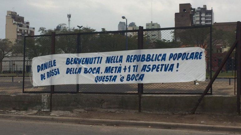 La bandera en La Boca para De Rossi y avanza lo del Pipa