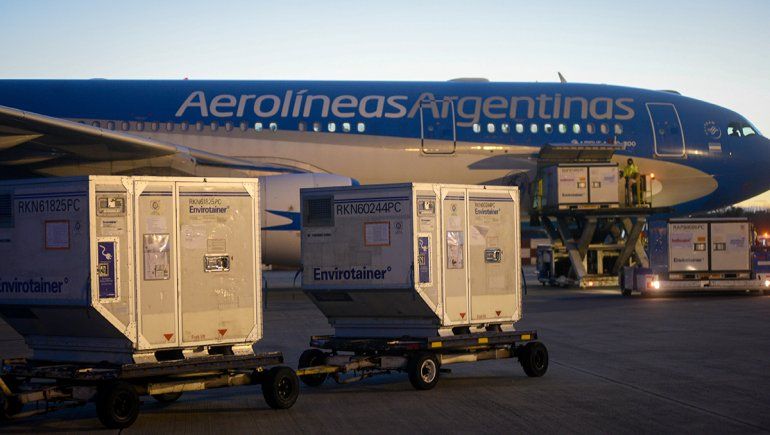 Donación de vacunas: serán 3,5 millones de Moderna y podrían usarse en menores de 18 años