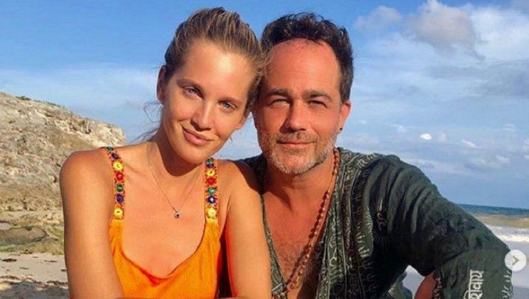 Liz Solari y Gastón Pauls acaramelados y juntos en Uruguay