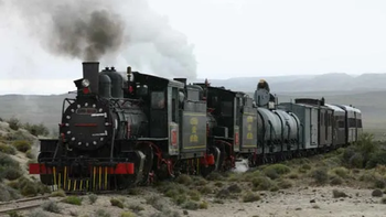El Viejo Expreso Patagónico La Trochita se consolida luego de las mejoras en el mantenimiento y la designación de nuevas autoridades. El Viejo Expreso Patagónico La Trochita se consolida luego de las mejoras en el mantenimiento y la designación de nuevas autoridades.