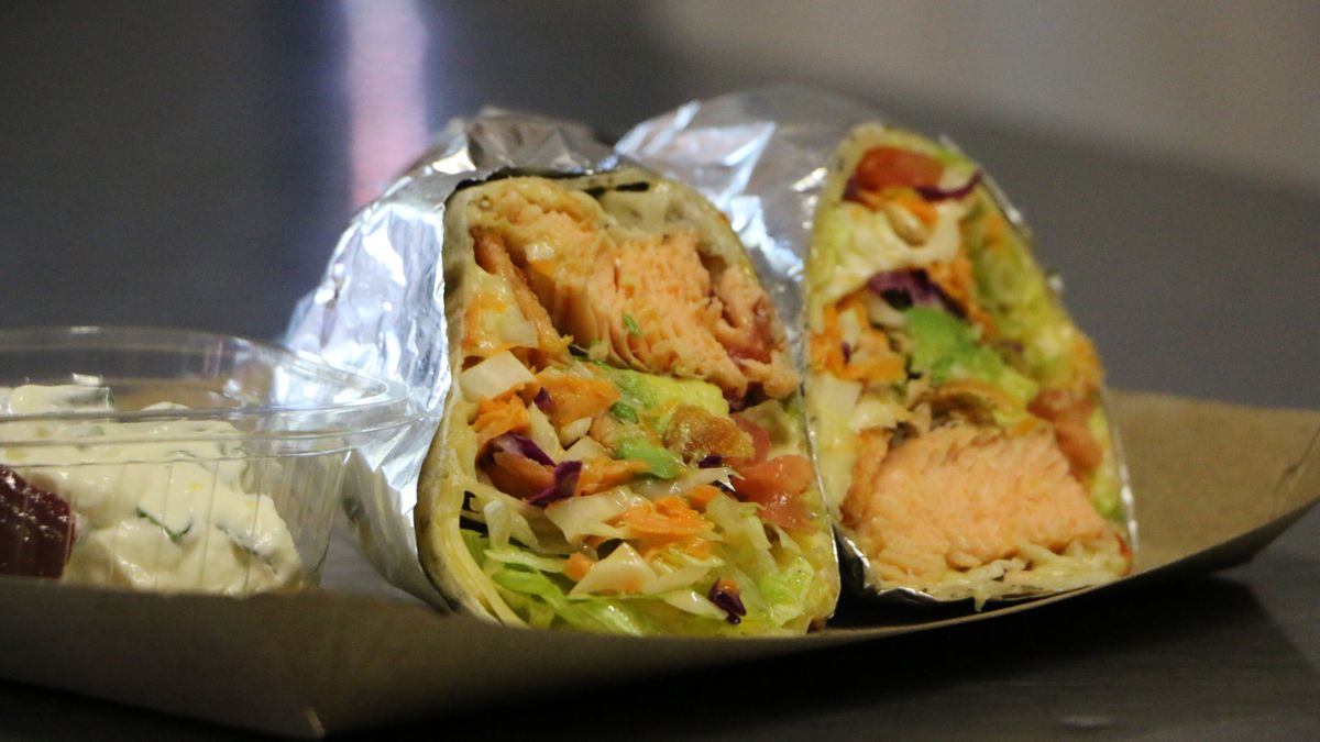 Trua burritos, quesadillas y sándwiches al paso en Neuquén