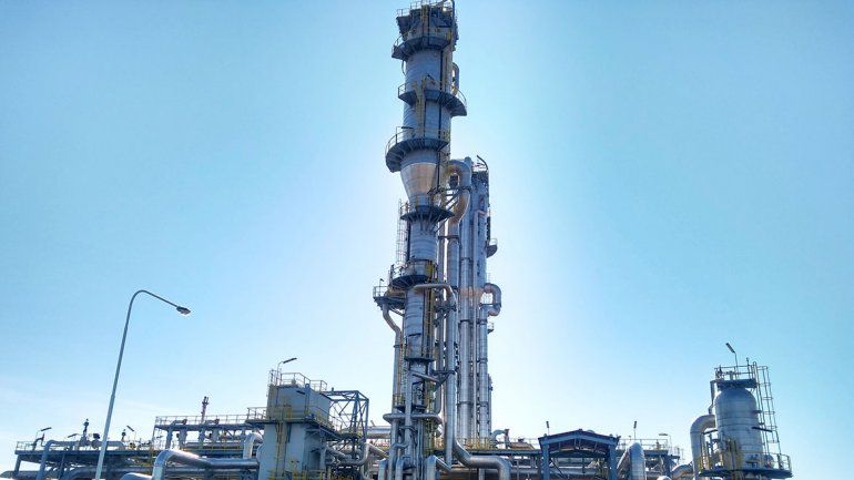 YPF pica en punta para manejar Mega