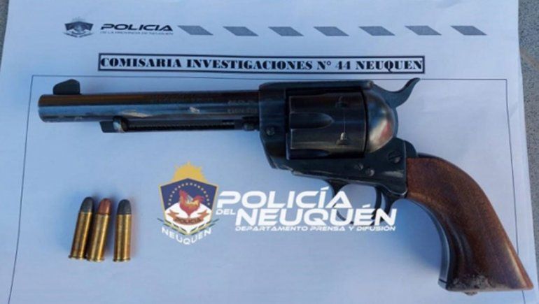Navidad tras las rejas: fueron detenidos por portar un revólver